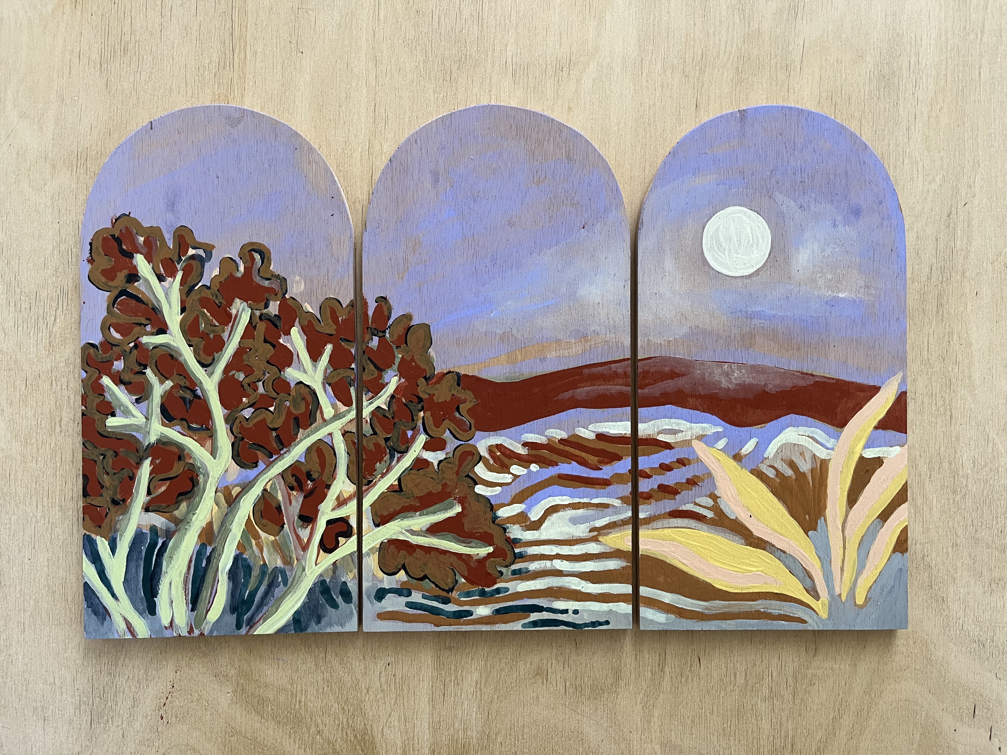 Triptyque Nuit mauve
peinture acrylique sur bois
format 37cm par 25cm